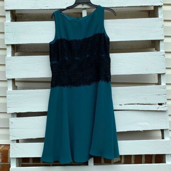 LOFT Dresses & Skirts - Beautiful LOFT Dress With Lace Overlay